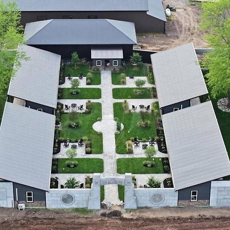 Big Cat Bungalows At The Haven - Lion 2 Canastota Exterior foto